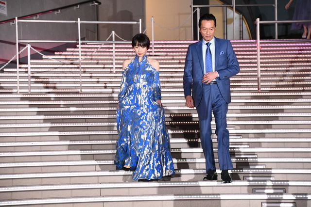 片寄涼太、シンデレラ橋本環奈をエスコート！『午前0時、キスしに来てよ』（3枚目）