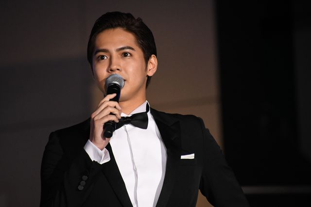 片寄涼太、シンデレラ橋本環奈をエスコート！『午前0時、キスしに来てよ』（12枚目）