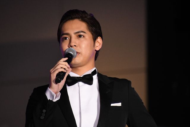 片寄涼太、シンデレラ橋本環奈をエスコート！『午前0時、キスしに来てよ』（14枚目）