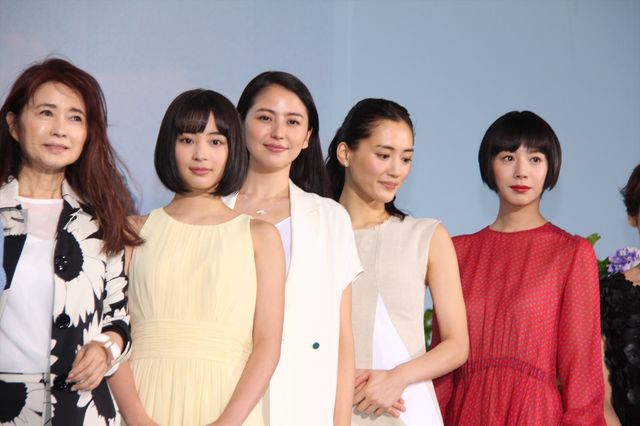 綾瀬×長澤×夏帆×すず“4姉妹”登場！『海街diary』完成披露フォトギャラリー（20枚目）