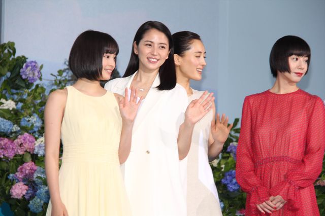 綾瀬×長澤×夏帆×すず“4姉妹”登場！『海街diary』完成披露フォトギャラリー（25枚目）