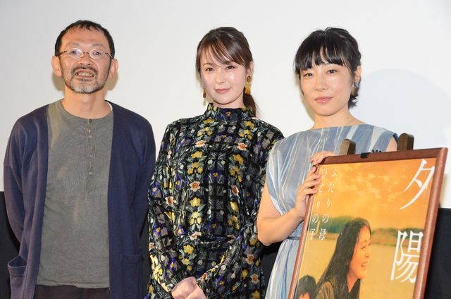 貫地谷しほり×山田真歩『夕陽のあと』公開記念舞台あいさつ：フォトギャラリー