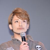 フォトギャラリー お笑いコンビ イワイガワの岩井ジョニ男 ヤンキー映画出演を出川哲朗と喜ぶもラブホの店長役に落胆 画像ギャラリー シネマトゥデイ