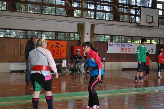 井上真央、主演映画『綱引いちゃった！』の撮影現場を初公開！-大分ロケ撮影現場（4枚目）