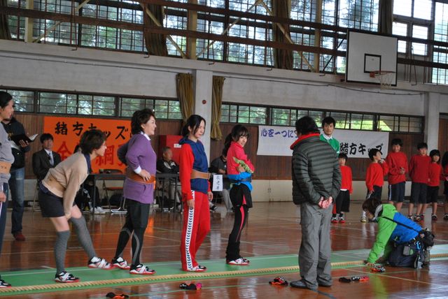 井上真央、主演映画『綱引いちゃった！』の撮影現場を初公開！-大分ロケ撮影現場（6枚目）