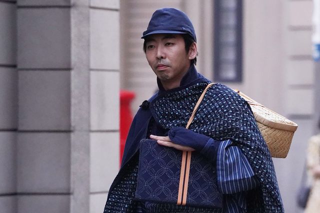 深田恭子、黒髪セーラー服がキュート！「ルパンの娘」で学生姿（5枚目）