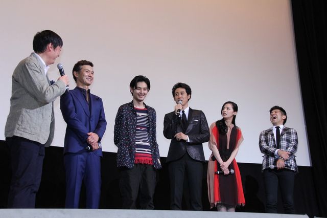 映画『探偵はBARにいる2』初日舞台あいさつフォトギャラリー（17枚目）