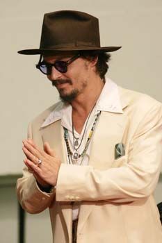 ジョニー・デップ 「ハンド・アンド・フット・プリントセレモニー」 in チャイニーズシアター（22枚目）