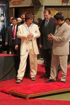 ジョニー・デップ 「ハンド・アンド・フット・プリントセレモニー」 in チャイニーズシアター（26枚目）