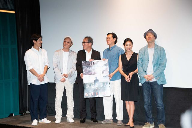 井浦新、戸田菜穂、佐野史郎ら登壇『返還交渉人　いつか、沖縄を取り戻す』初日舞台あいさつ（2枚目）