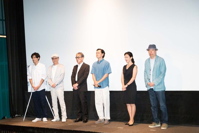 井浦新、戸田菜穂、佐野史郎ら登壇『返還交渉人　いつか、沖縄を取り戻す』初日舞台あいさつ（17枚目）