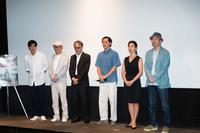 井浦新、戸田菜穂、佐野史郎ら登壇『返還交渉人　いつか、沖縄を取り戻す』初日舞台あいさつ（19枚目）