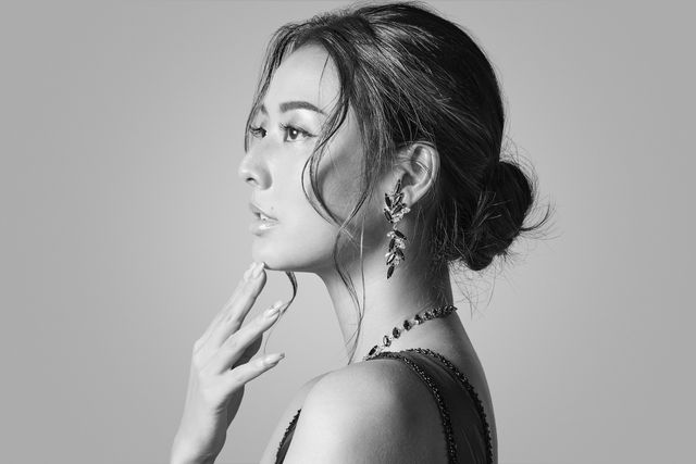 美しい…！すみれをレスリー・キーが撮り下ろした『月のこおり』劇中写真（4枚目）