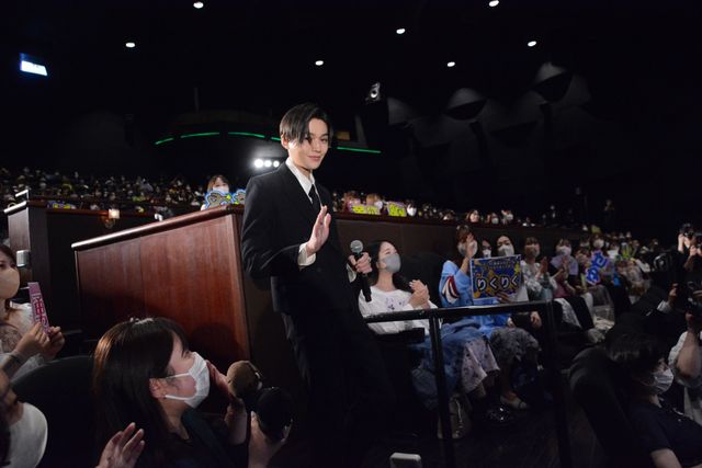 萩原利久＆八木勇征、手つなぎで退場！尊いファンサービスに会場熱狂（4枚目）