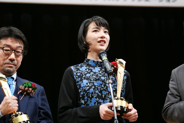 のん、キネ旬ベストテン授賞式にサプライズ登場！　広島弁で「ありがとう」と感謝の言葉　画像ギャラリー（3枚目）