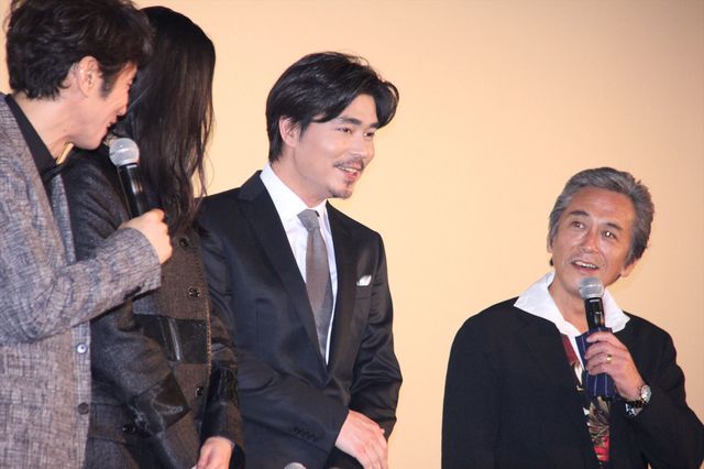 戸田恵梨香らがウソ合戦!?『エイプリルフールズ』初日舞台あいさつ（13枚目）