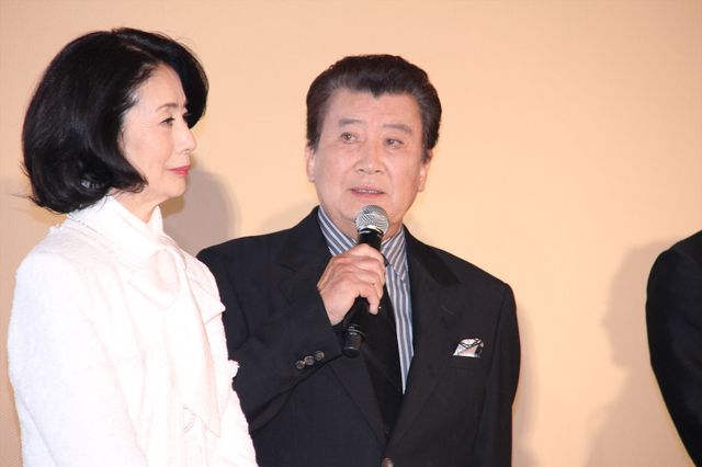 戸田恵梨香らがウソ合戦!?『エイプリルフールズ』初日舞台あいさつ（14枚目）