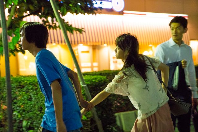 志尊淳、背中も美しい…『潤一』場面カット（12枚目）