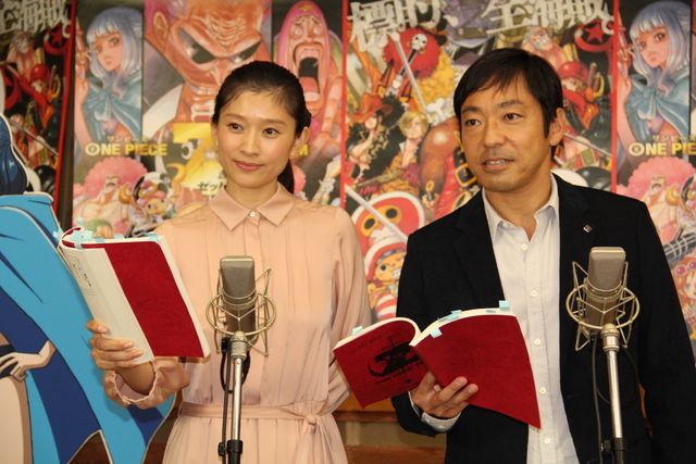 篠原涼子、第2子出産後初の公の場！-映画『ONE PIECE FILM Z ワンピース フィルム ゼット』公開アフレコ写真ギャラリー（7枚目）