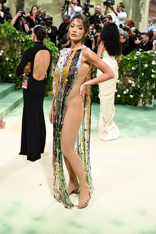 メットガラ2024でのリタ・オラ:フォトギャラリー