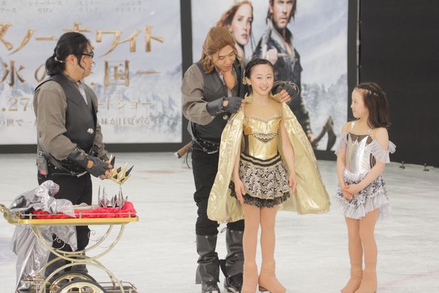 本田望結、妹と一緒にフィギュア演技！『スノーホワイト／氷の王国』イベント ギャラリー（5枚目）