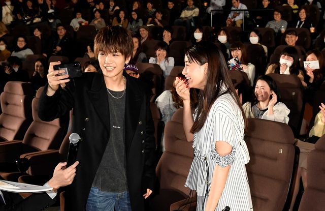 岩田剛典、29歳の誕生日をお祝い！：フォトギャラリー