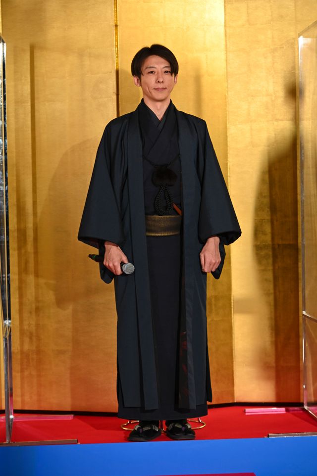 綾瀬はるか＆高橋一生、美しい和服で登場！阿佐ヶ谷神明宮で日曜劇場「天国と地獄」会見（7枚目）