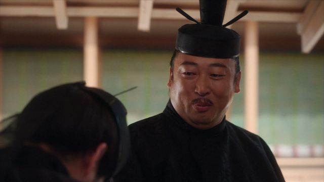 「癒やし」と話題！頼通（渡邊圭祐）＆実資（秋山竜次）　第38回「光る君へ」場面写真（4枚目）