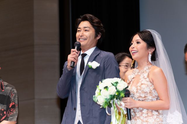 安田顕、『愛しのアイリーン』完成披露でバージンロード歩く（4枚目）