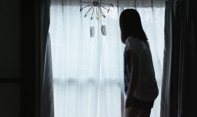 篠原ゆき子＆倉科カナら共演『女たち』場面カット（2枚目）