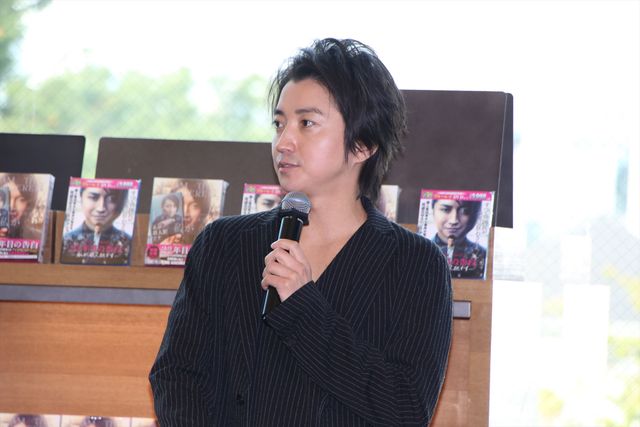 藤原竜也がサプライズ登場！映画『22年目の告白－私が殺人犯です－』DVD＆ブルーレイ発売記念イベント（5枚目）