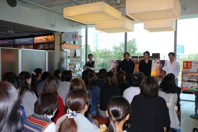 藤原竜也がサプライズ登場！映画『22年目の告白－私が殺人犯です－』DVD＆ブルーレイ発売記念イベント（9枚目）