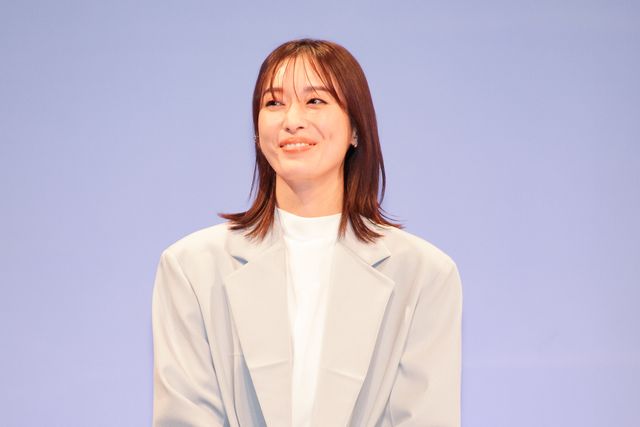 草なぎ剛主演「終幕のロンド」制作発表会見に豪華キャストずらり！（5枚目）