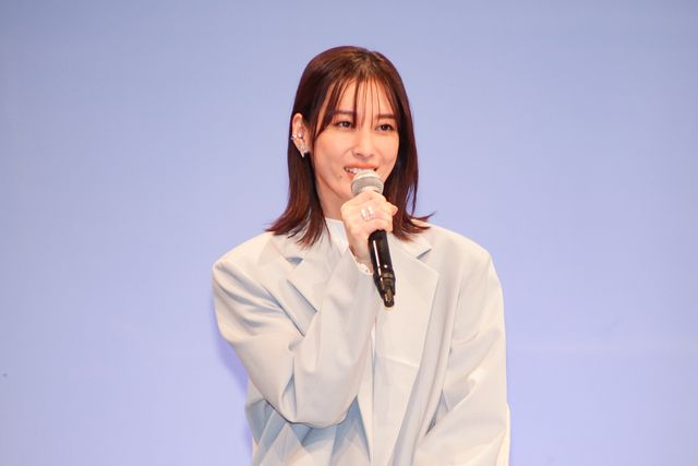 草なぎ剛主演「終幕のロンド」制作発表会見に豪華キャストずらり！（14枚目）