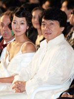 『ザ・ミス』（原題）で共演した韓国女優キム・ヒソンと釜山映画祭に登場したジャッキー・チェン