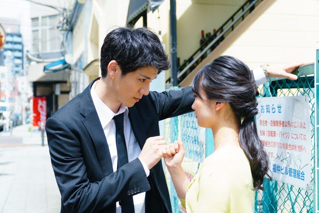 青木玄徳＆逢沢りなのキスシーン！『闇金ドッグス7』場面写真（5枚目）