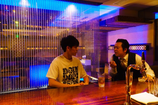 青木玄徳＆逢沢りなのキスシーン！『闇金ドッグス7』場面写真（12枚目）