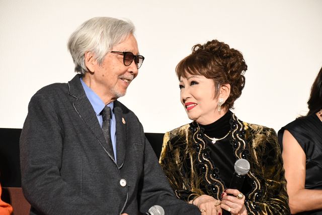 寅さんファミリー勢ぞろい！『男はつらいよ　お帰り　寅さん』公開記念舞台あいさつ（50枚目）