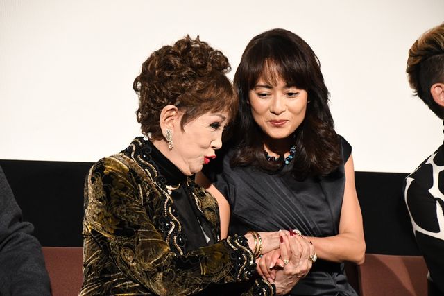 寅さんファミリー勢ぞろい！『男はつらいよ　お帰り　寅さん』公開記念舞台あいさつ（51枚目）