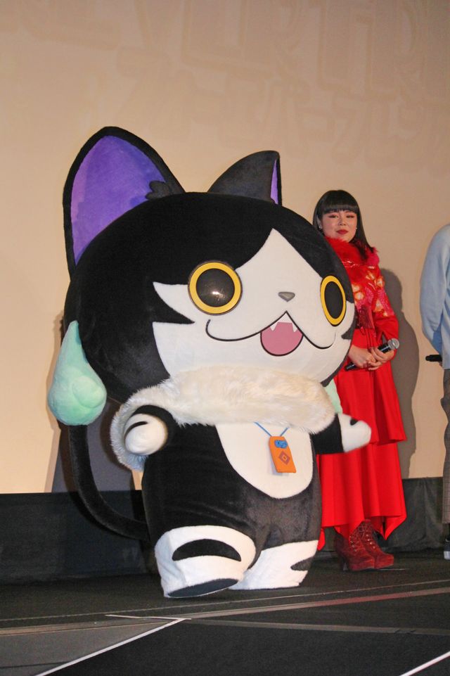 高所恐怖症を克服した小栗旬！『映画　妖怪ウォッチ FOREVER FRIENDS』公開記念舞台あいさつ（2枚目）