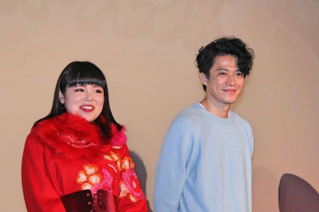 高所恐怖症を克服した小栗旬！『映画　妖怪ウォッチ FOREVER FRIENDS』公開記念舞台あいさつ（7枚目）