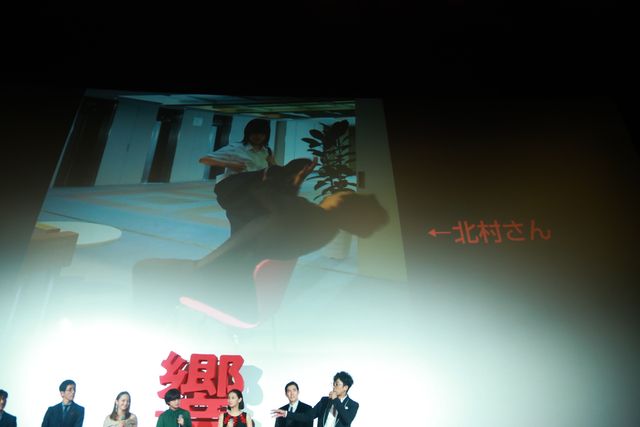 平手友梨奈、北川景子、アヤカ・ウィルソンがドレスで登場！『響-HIBIKI-』完成披露舞台あいさつ（9枚目）