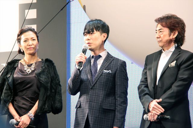 有村架純、大胆背中見せの大人ドレス！『くるみ割り人形』ワールドプレミアイベントフォトギャラリー（9枚目）