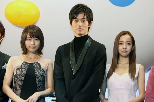 有村架純、大胆背中見せの大人ドレス！『くるみ割り人形』ワールドプレミアイベントフォトギャラリー（16枚目）