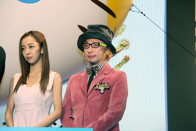 有村架純、大胆背中見せの大人ドレス！『くるみ割り人形』ワールドプレミアイベントフォトギャラリー（22枚目）