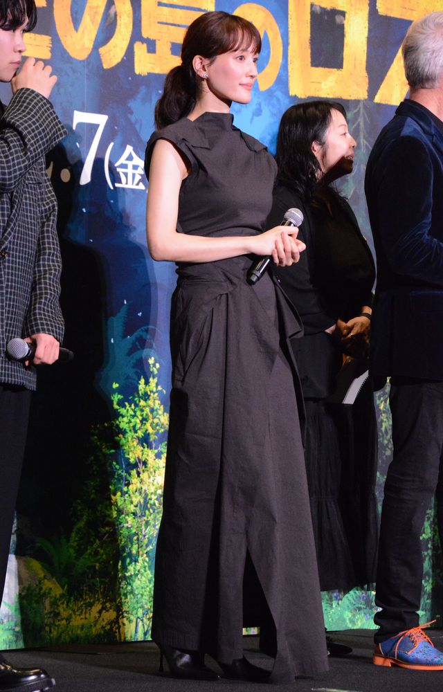 綾瀬はるか、柄本佑、鈴木福らクリス・サンダース監督と登壇！『野生の島のロズ』日本語吹替版完成披露（7枚目）