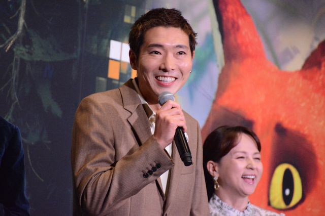 綾瀬はるか、柄本佑、鈴木福らクリス・サンダース監督と登壇！『野生の島のロズ』日本語吹替版完成披露（9枚目）