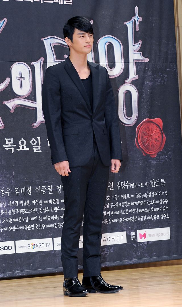 「主君の太陽」ソ・ジソブ、唯我独尊な社長に＜韓国JPICTURES＞（5枚目）