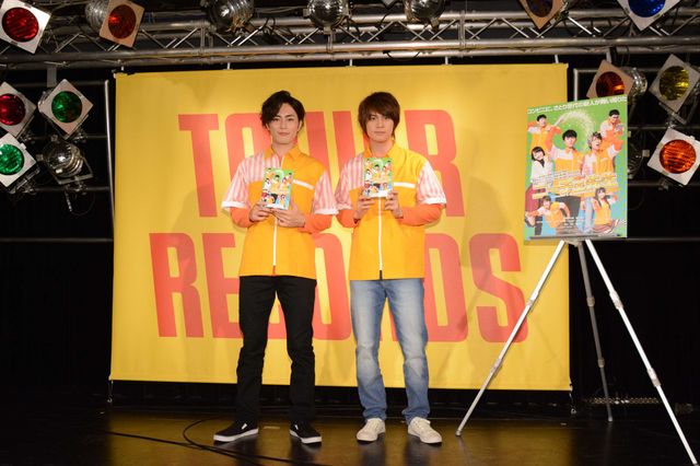 間宮祥太朗＆浦井健治がピースッ☆「ニーチェ先生」DVD＆ブルーレイ発売記念イベントフォトギャラリー（9枚目）