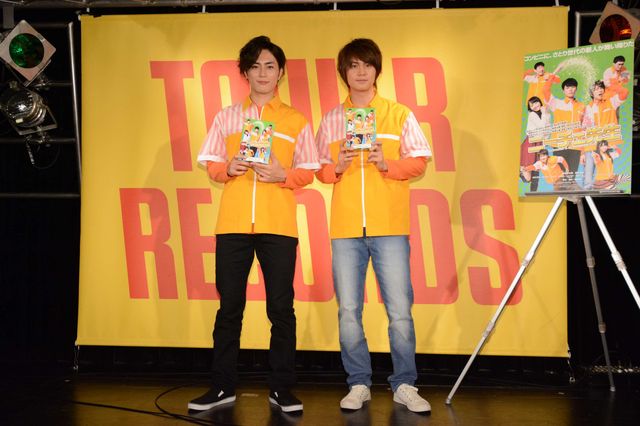 間宮祥太朗＆浦井健治がピースッ☆「ニーチェ先生」DVD＆ブルーレイ発売記念イベントフォトギャラリー（10枚目）